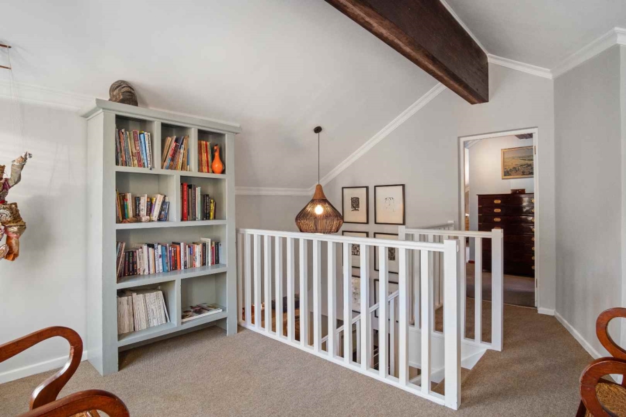 4 Bedroom Property for Sale in Oakhurst Estate Western Cape